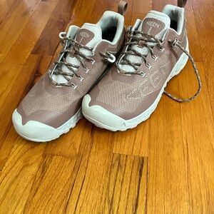 Keen Dust Pink and Cream Hiking Shoes